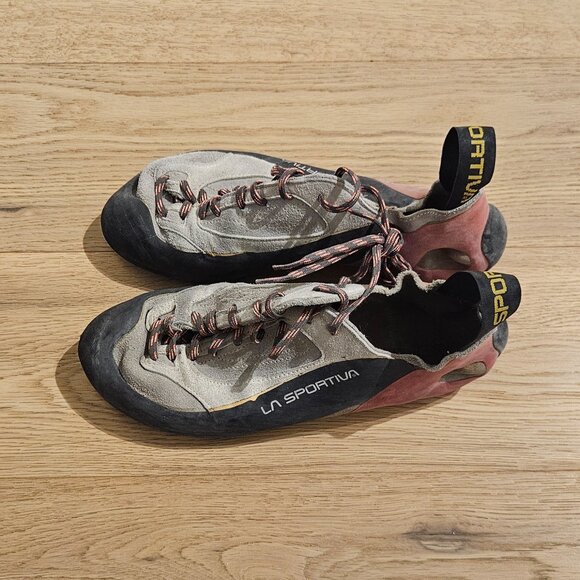 La Sportiva Finale Women's Climbing Shoes - Picture 2 of 5